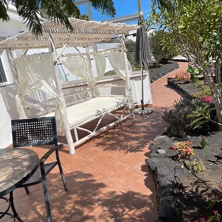 Castillo Lanzarote Winni - Luxury - Pet Friendly With Heated Pool