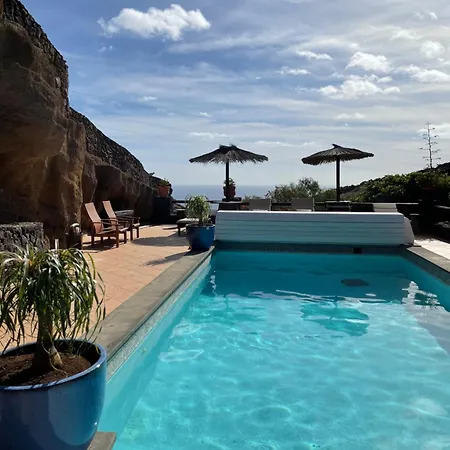 Casa de Férias Castillo Lanzarote Winni - Luxury - Pet Friendly With Heated Pool