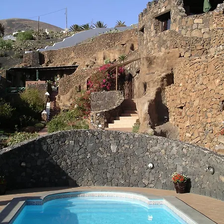 Tatil Evi Castillo Lanzarote Winni - Luxury - Pet Friendly With Heated Pool