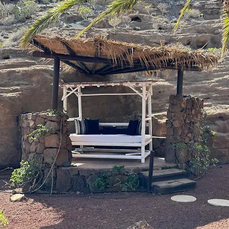 Castillo Lanzarote Winni - Luxury - Pet Friendly With Heated Pool