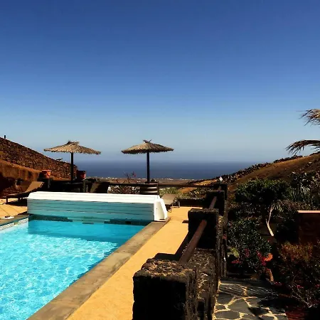 Casa de Férias Castillo Lanzarote Winni - Luxury - Pet Friendly With Heated Pool *