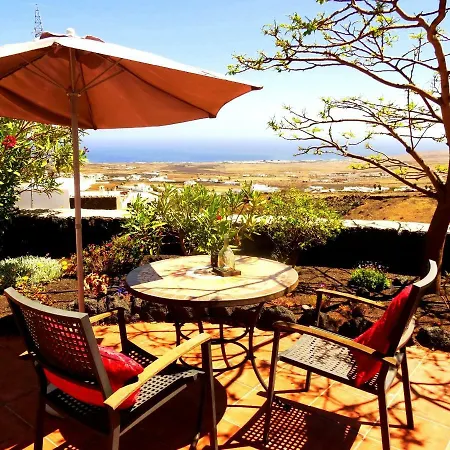 Casa de Férias Castillo Lanzarote Winni - Luxury - Pet Friendly With Heated Pool *