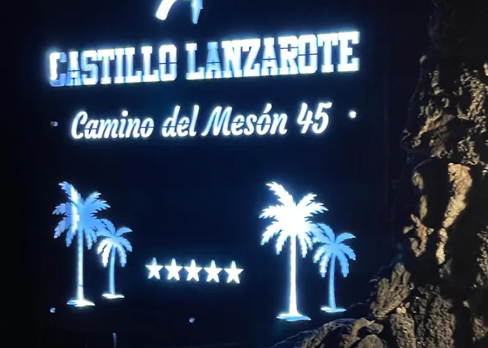 Castillo Lanzarote Winni - Luxury - Pet Friendly With Heated Pool Holiday home