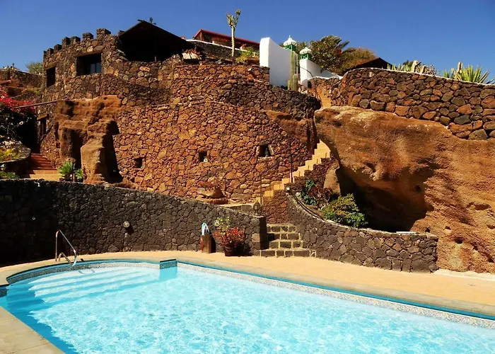 Castillo Lanzarote Winni - Luxury - Pet Friendly With Heated Pool Holiday home La Asomada (Lanzarote)