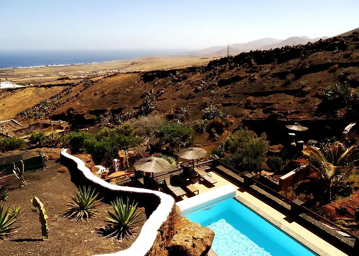 Castillo Lanzarote Winni - Luxury - Pet Friendly With Heated Pool Holiday home La Asomada (Lanzarote)