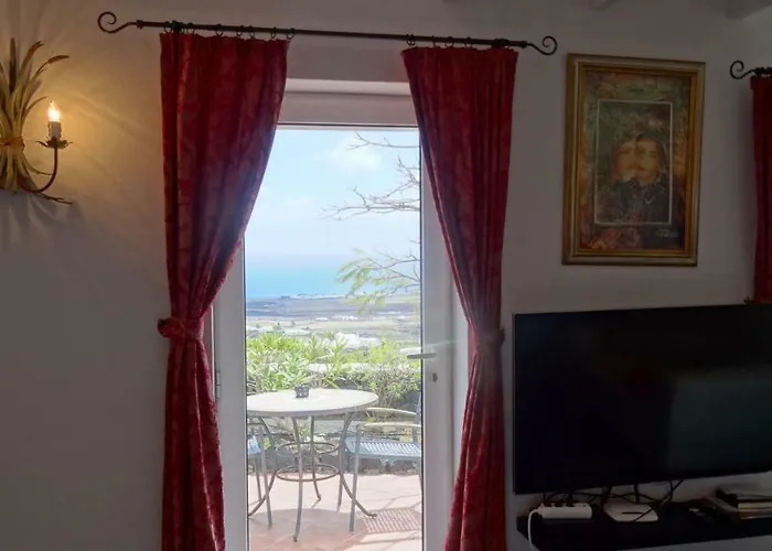 Castillo Lanzarote Winni - Luxury - Pet Friendly With Heated Pool Holiday home *